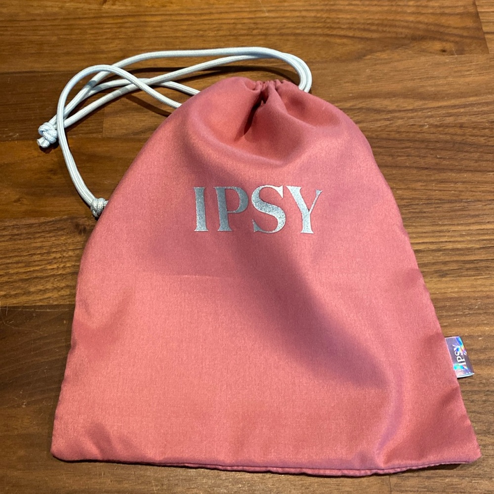 Excellent condition ipsy makeup bag